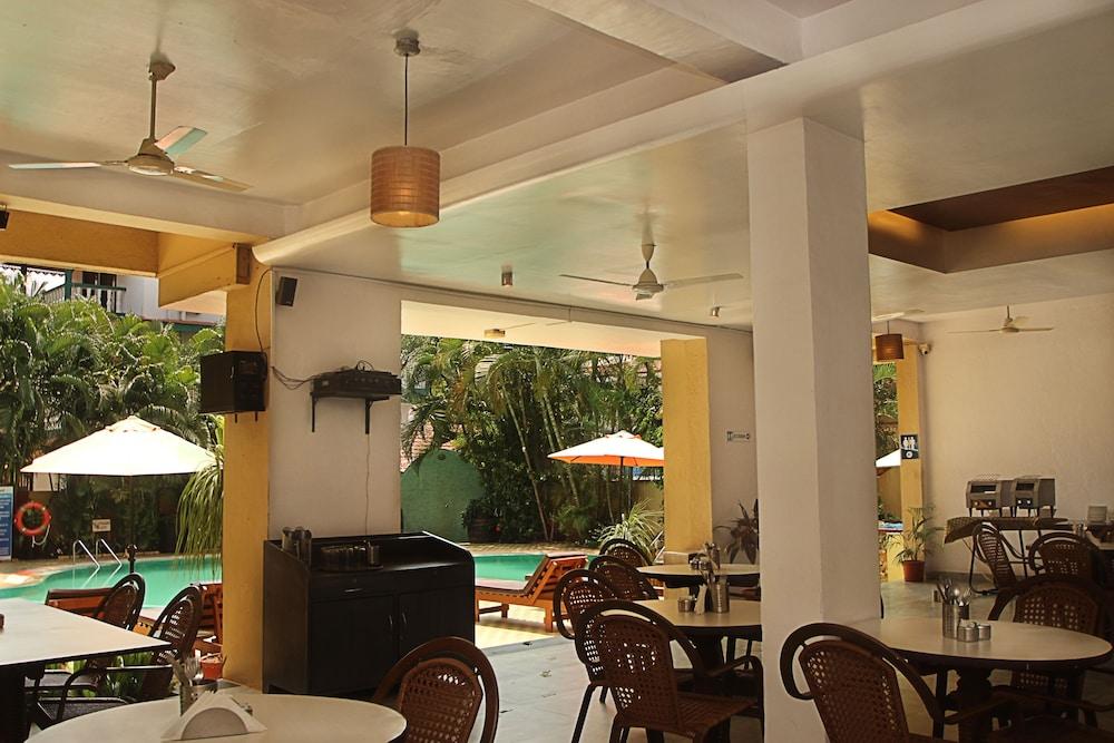 Lambana Resort Calangute Extérieur photo