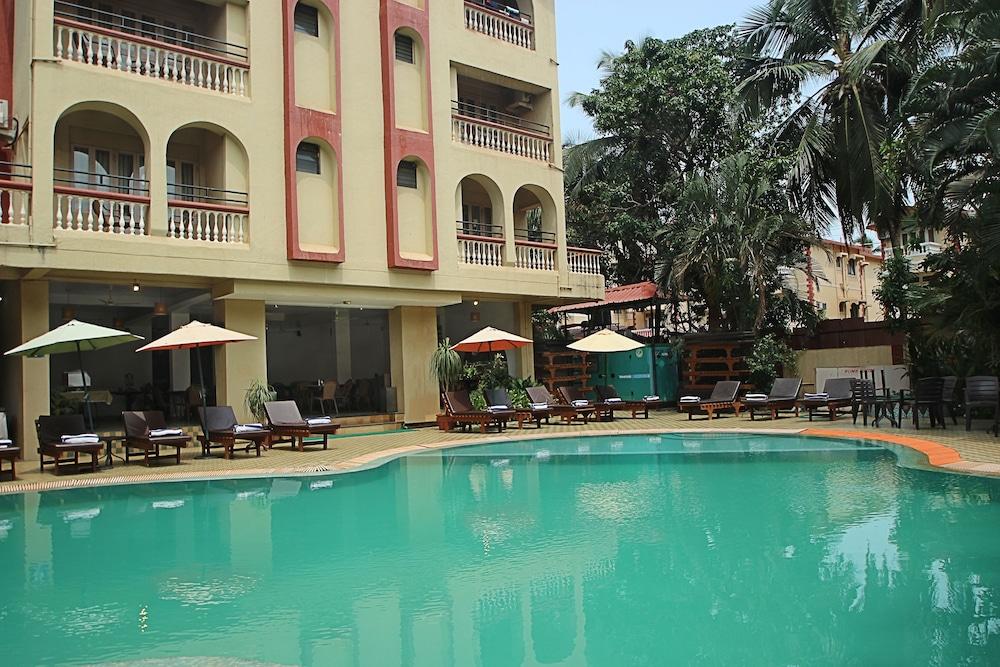 Lambana Resort Calangute Extérieur photo
