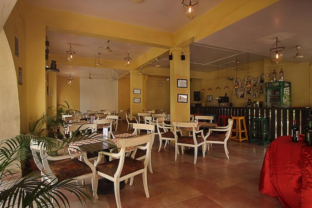 Lambana Resort Calangute Extérieur photo